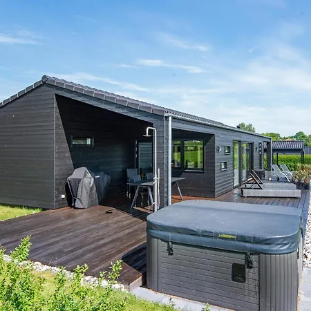8 Person In Hébergement de vacances *